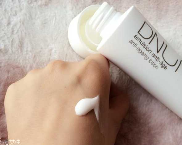 dnunik悦妍焕活乳液好用吗 dnunik悦妍焕活乳液好用吗