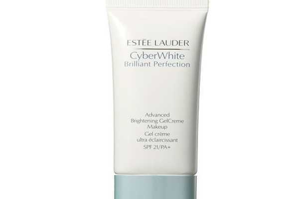 雅诗兰黛密集焕白粉底凝霜怎么样? 雅诗兰黛密集焕白粉底凝霜怎么样?