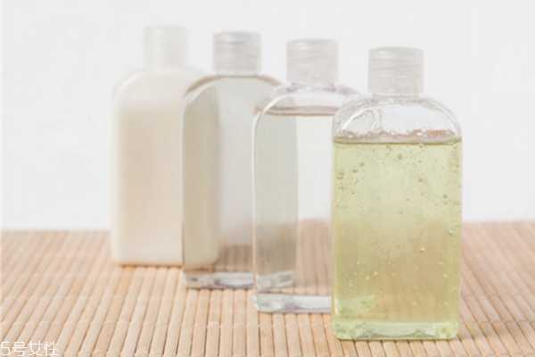 浴盐可以代替沐浴露吗