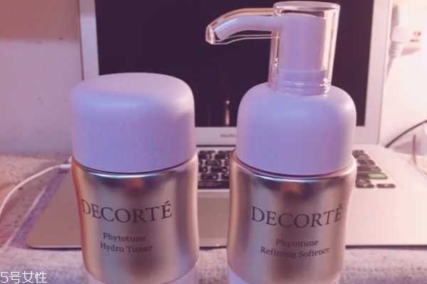 黛珂哪个系列适合18岁