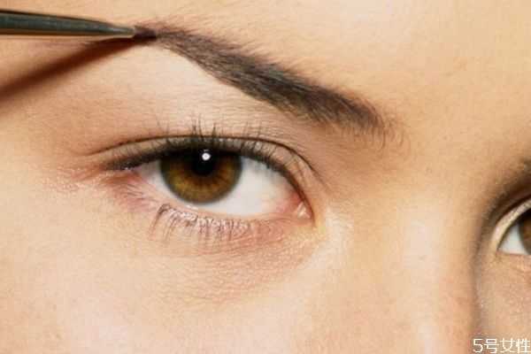 ​眉毛怎么画好看？如何根据脸型选择眉形