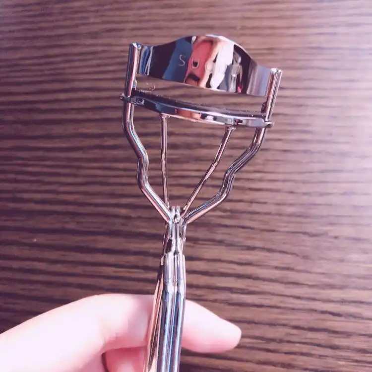 睫毛夹的正确用法