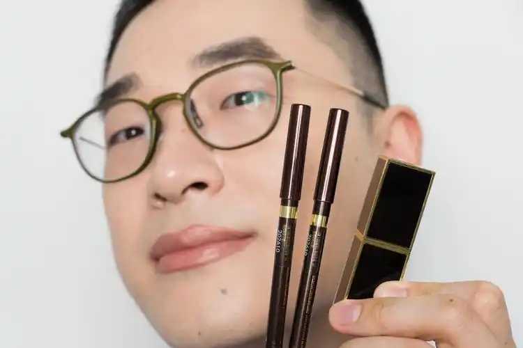 眉笔和唇线笔的区别