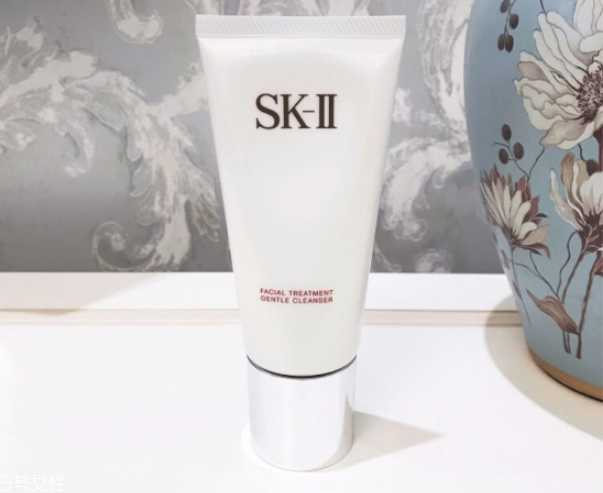 清洁护肤用什么牌子