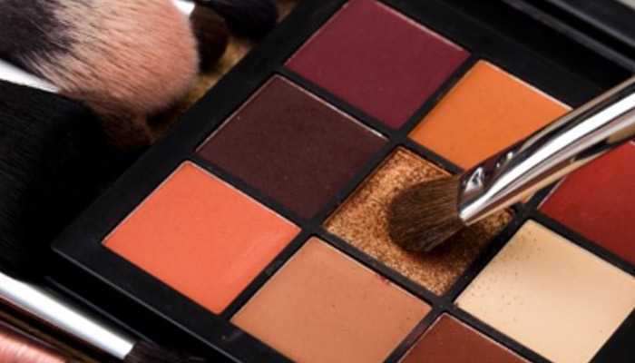 怎么判断眼影飞不飞粉 怎么判断眼影飞不飞粉