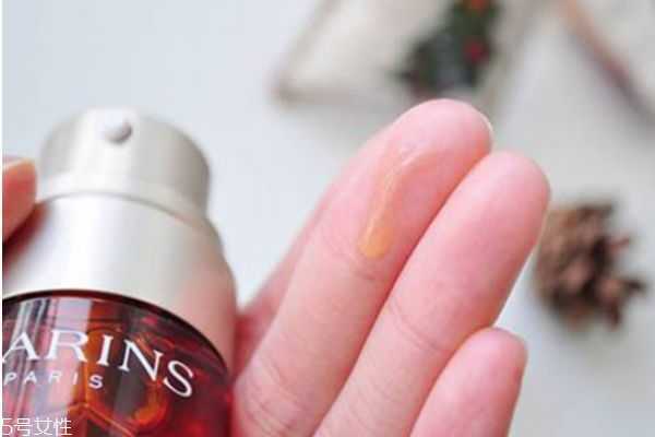 娇韵诗双萃一次用几滴