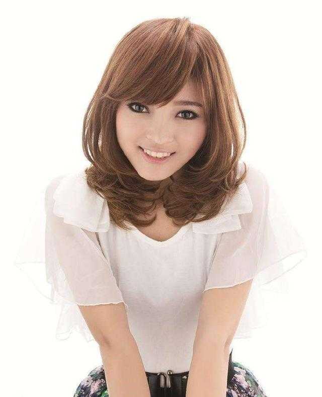 圆脸胖脸女生适合什么样的发型呢？让你秒变瘦脸