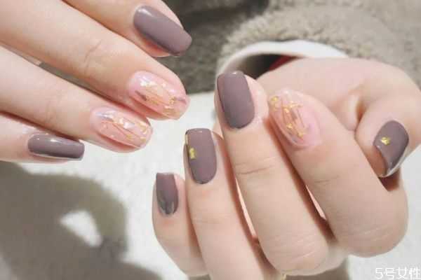 指甲油和甲油胶谁的危害大