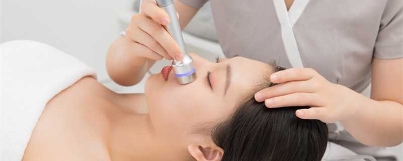 十滴水可以收缩毛孔吗 十滴水可以收缩毛孔吗