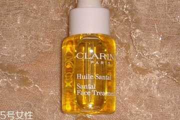 精华油适合油性肌肤吗