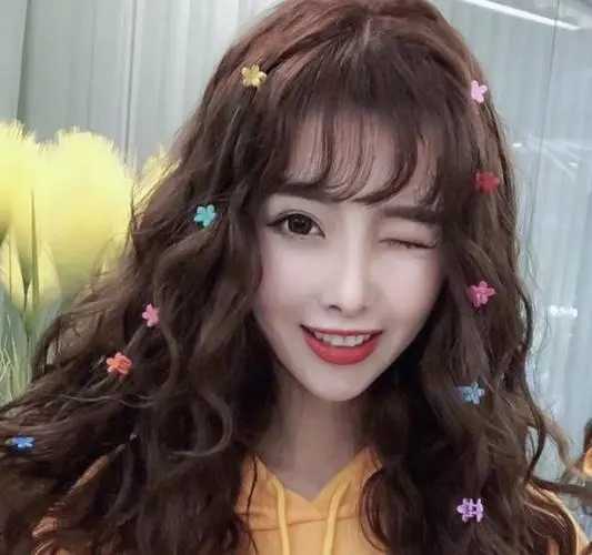 长发大脸做什么发型好看？