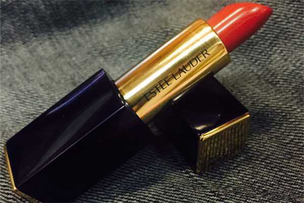 雅诗兰黛口红会不会沾杯