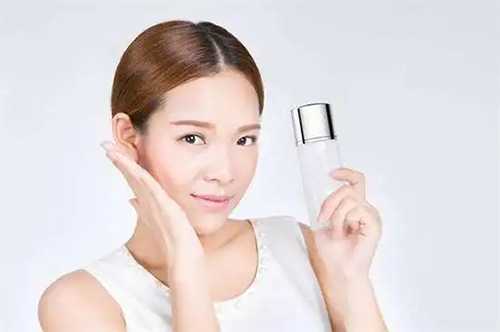 面霜的主要功效是什么 面霜的主要功效是什么