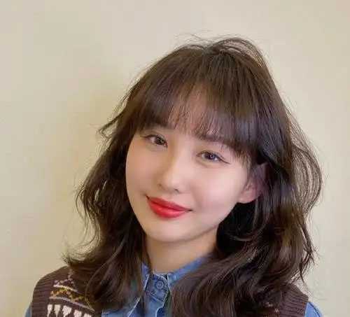 护发精油能防止头发起静电吗?护发精油能改善发质吗 护发精油能防止头发起静电吗?护发精油能改善发质吗