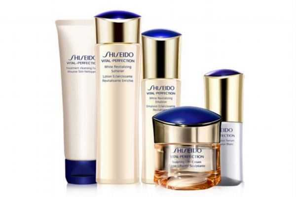 擦化妆品的先后顺序