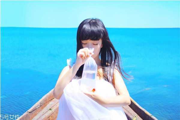 皮肤晒黑了用什么面膜