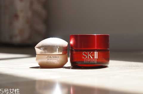 眼霜在护肤的哪一步？眼霜在护肤的第几步用