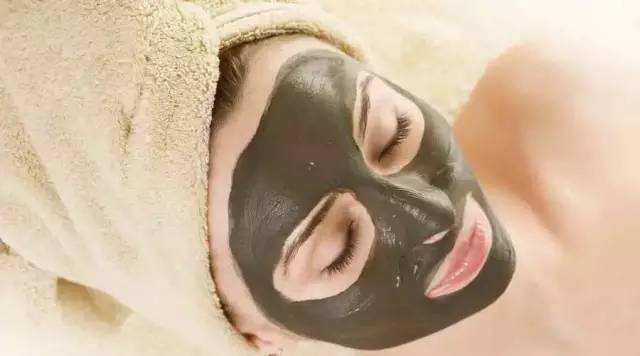 把面膜敷在泥膜上好吗 把面膜敷在泥膜上好吗