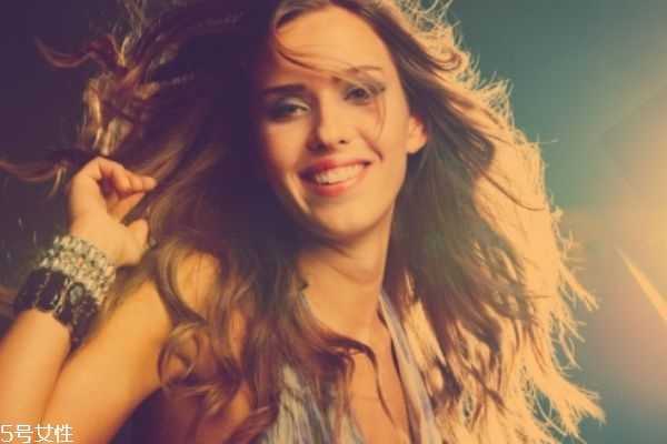 蒸脸器可以用自来水吗 蒸脸器可以用自来水吗