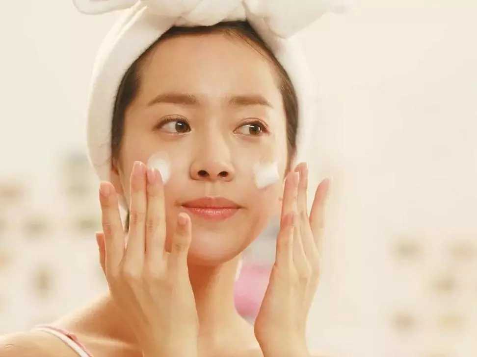 毛孔粗大皮肤暗黄怎么调理有效果?这几个方法要注意 毛孔粗大皮肤暗黄怎么调理有效果?这几个方法要注意