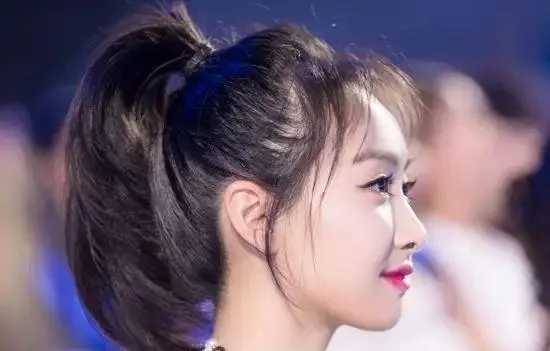 长发大脸做什么发型好看？