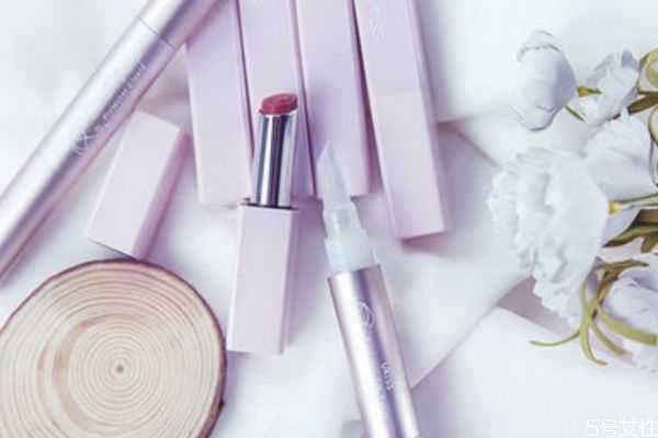 口红雨衣为什么不掉色?口红雨衣对人体有害吗 口红雨衣为什么不掉色?口红雨衣对人体有害吗