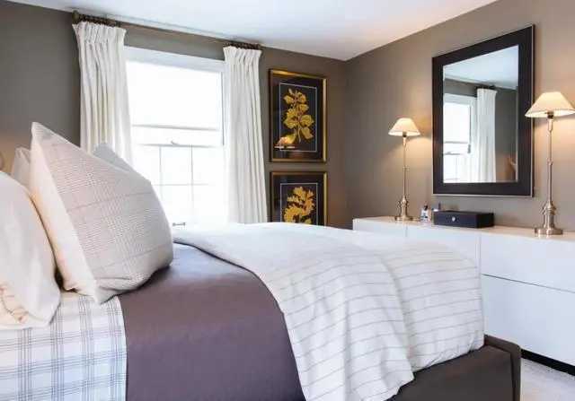 酒店的大镜子对着床做什么用的