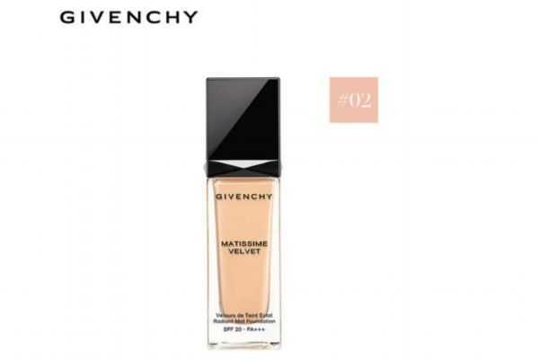 哑光粉底液什么意思?粉底液哑光的好还是光泽的好 哑光粉底液什么意思?粉底液哑光的好还是光泽的好