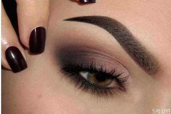 欧美眼妆怎么画 画欧美眼妆要注意什么