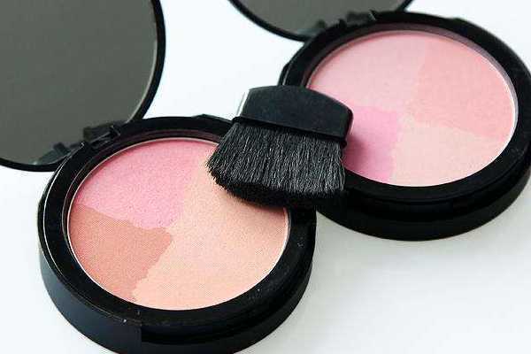 一般肤色用什么颜色腮红？黄皮肤适合什么颜色腮红