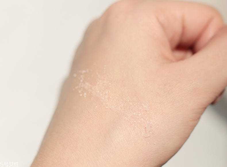 佑天兰磨砂膏怎么样 去除鸡皮好帮手