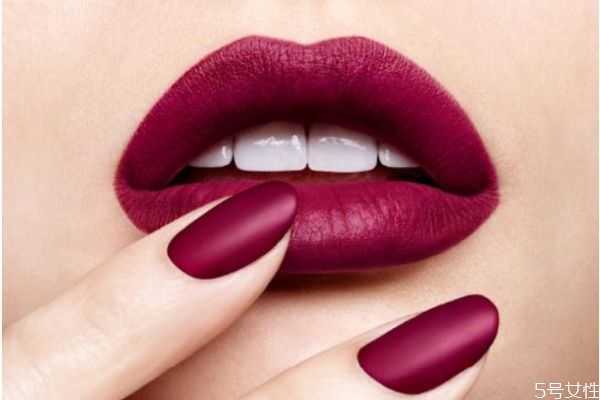 可以用口红当腮红吗?口红当腮红会长斑吗 可以用口红当腮红吗?口红当腮红会长斑吗