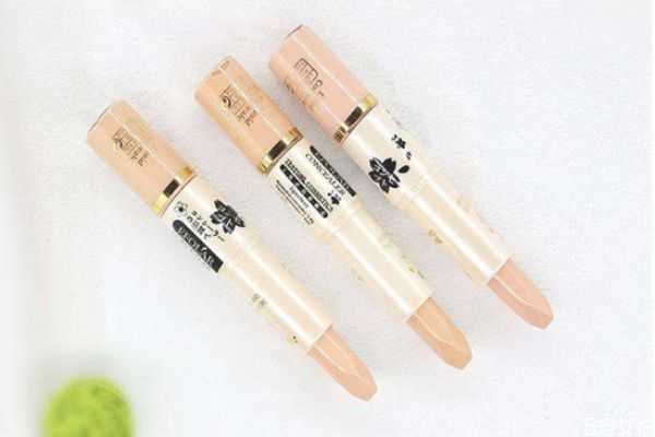 脸上有雀斑用什么遮瑕合适？遮雀斑最好的遮瑕东西