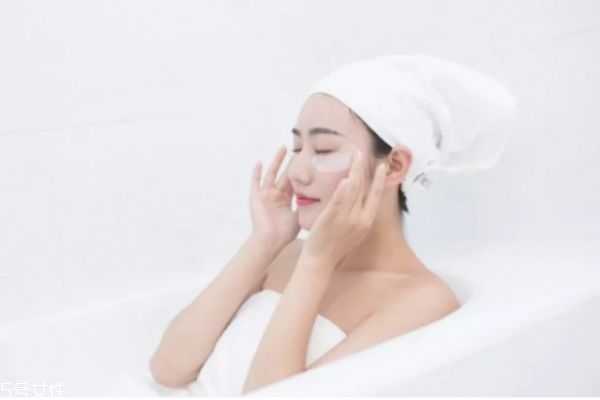 熬夜后怎么去眼袋 眼袋的形成