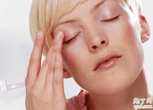 脸上老长闭口是啥原因?脸上突然开始长闭口怎么办 脸上老长闭口是啥原因?脸上突然开始长闭口怎么办