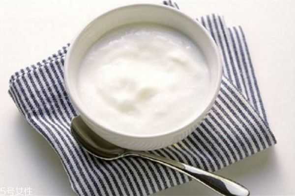 夏天怎样自制补水面膜