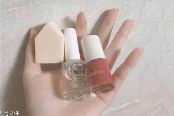 日式晕染美甲教程 贝壳晕染美甲教程