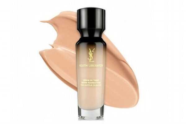 粉底液是不是要选跟肤色一样?粉底液要白一点还是自然色