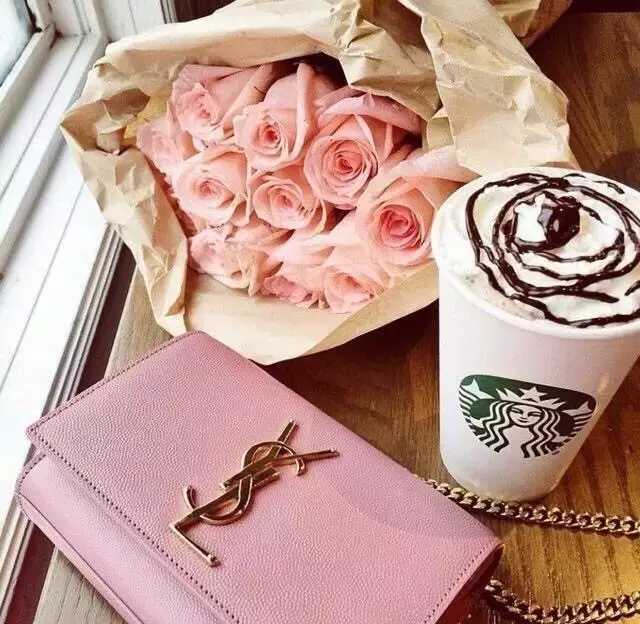 为什么有的女生喜欢ysl?圣罗兰属于什么档次 为什么有的女生喜欢ysl?圣罗兰属于什么档次