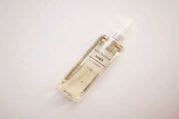 卸妆油需要卸妆棉吗