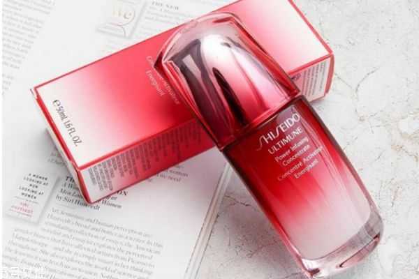 白天用不用精华 白天用不用精华