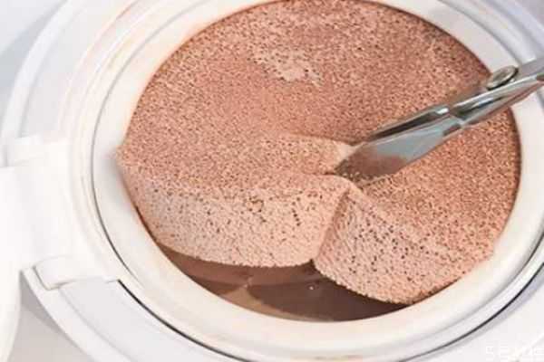 气垫拆开一年还能用吗?怎么判断气垫是否过期