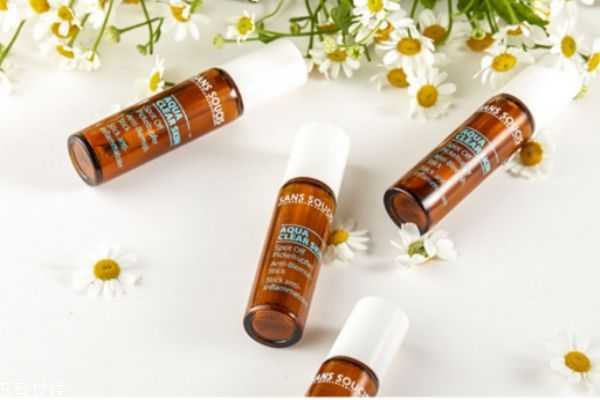 茜素斯洋甘菊祛痘修护液使用方法 茜素斯洋甘菊祛痘修护液使用方法