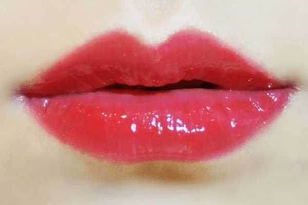 露华浓不脱色口红怎么样 露华浓不脱色口红怎么样