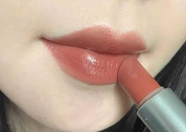 10支黄皮素颜口红色号推荐