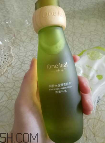 一叶子鲜补水柔肤水怎么样？一叶子鲜补水柔肤水好用吗？