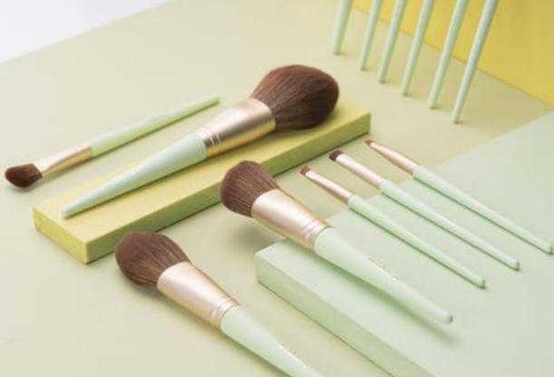 化妆刷可以在太阳下晒吗 化妆刷可以在太阳下晒吗