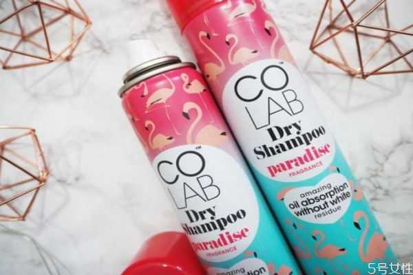 头发太油来不及洗头怎么办?头发油要出门紧急补救方法 头发太油来不及洗头怎么办?头发油要出门紧急补救方法