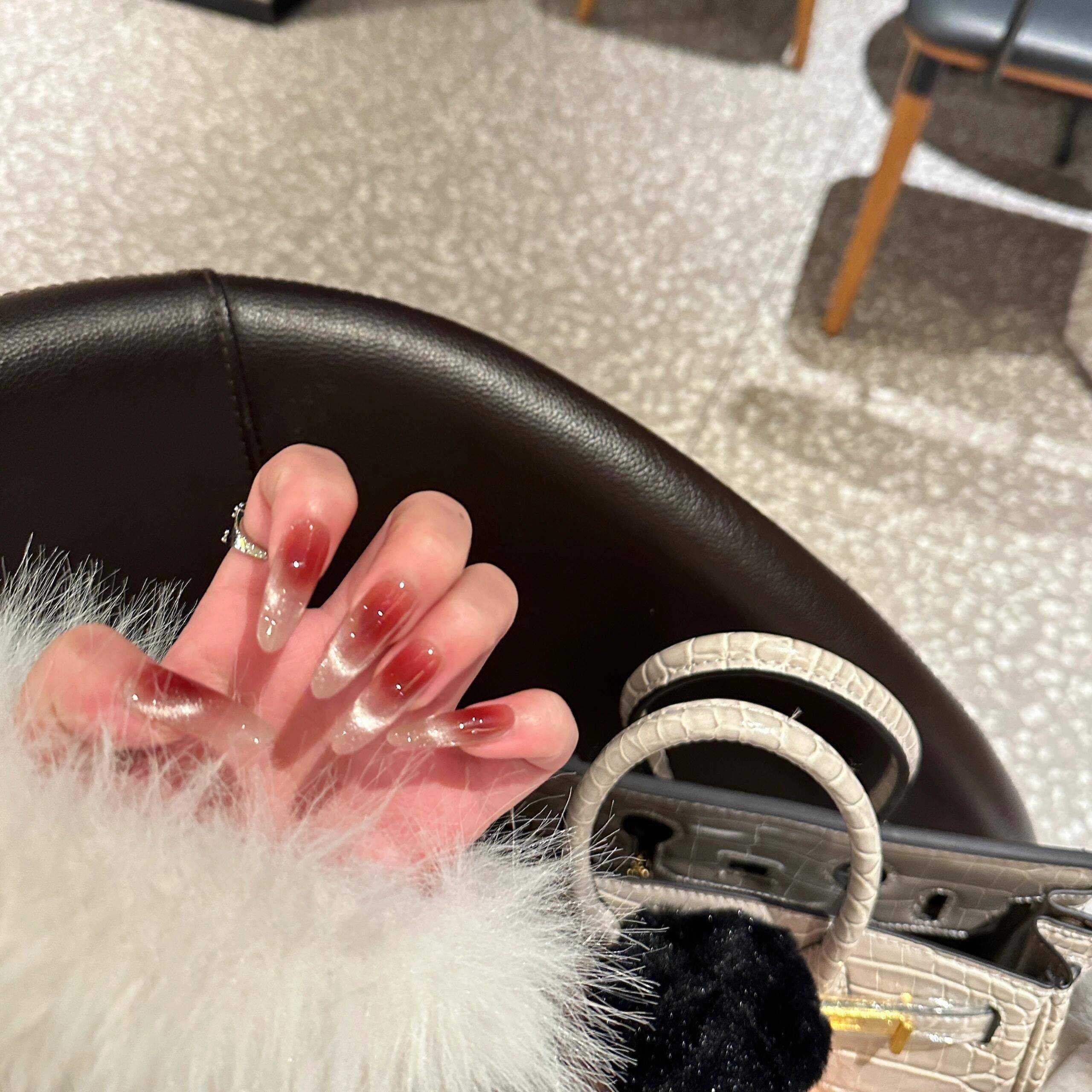 哪个猫眼颜色指甲好看 哪个猫眼颜色指甲好看