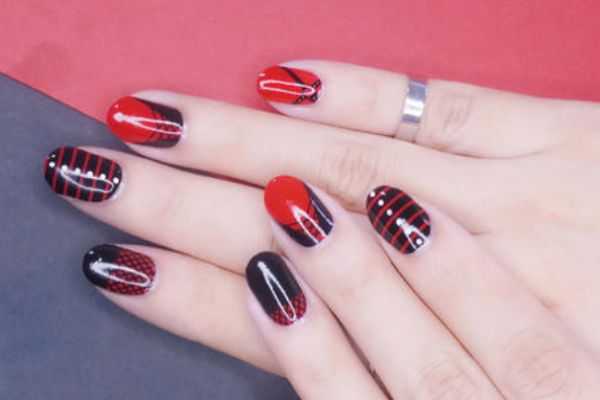 美甲贴怎么卸下来?卸美甲贴的方法 美甲贴怎么卸下来?卸美甲贴的方法